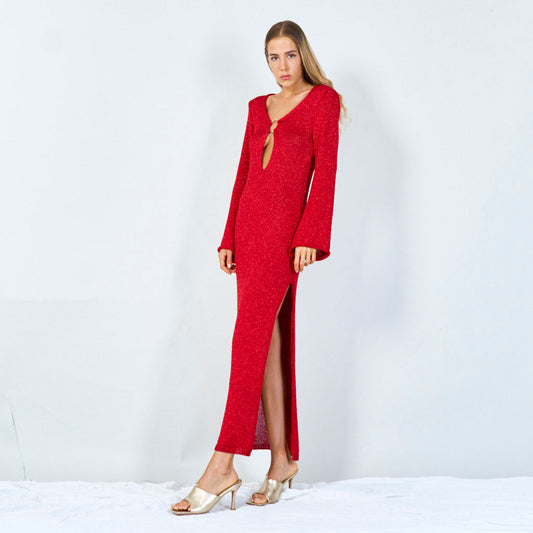 Elegant ring-detail knit maxi dress